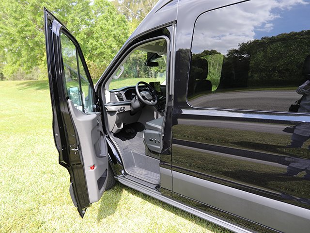 2026 Ford Transit Passenger Van XLT - Photo 11