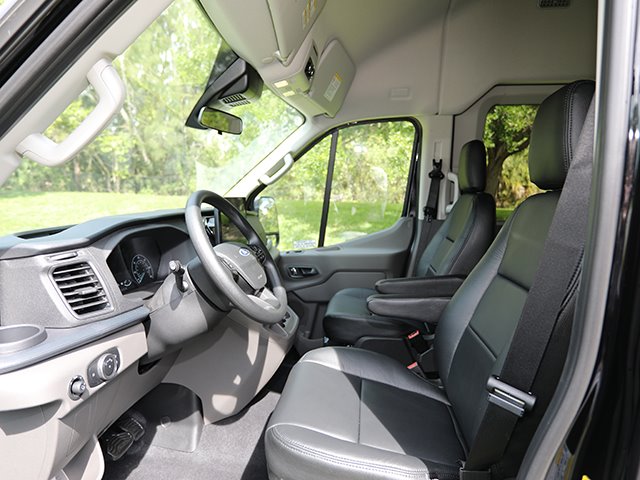 2026 Ford Transit Passenger Van XLT - Photo 12