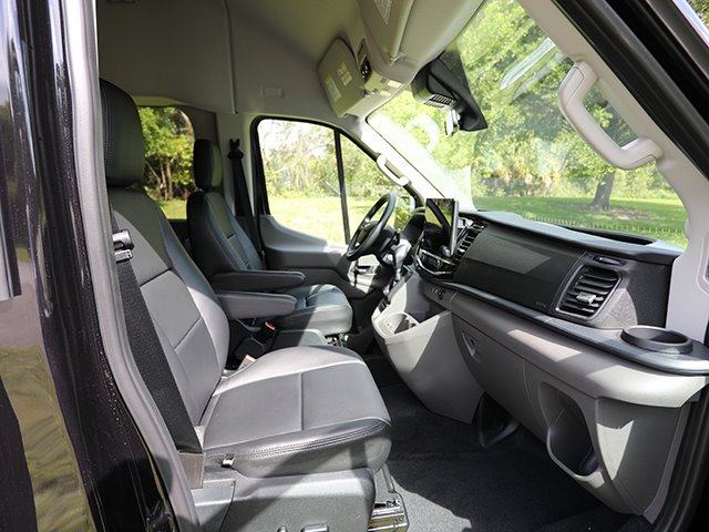 2026 Ford Transit Passenger Van XLT - Photo 18