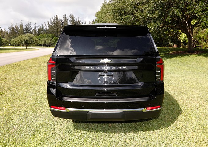 2025 Chevrolet Suburban LS - Photo 26
