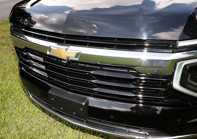 2025 Chevrolet Suburban LS - Photo 9