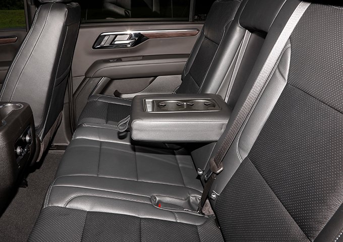 2025 Chevrolet Suburban LS - Photo 19