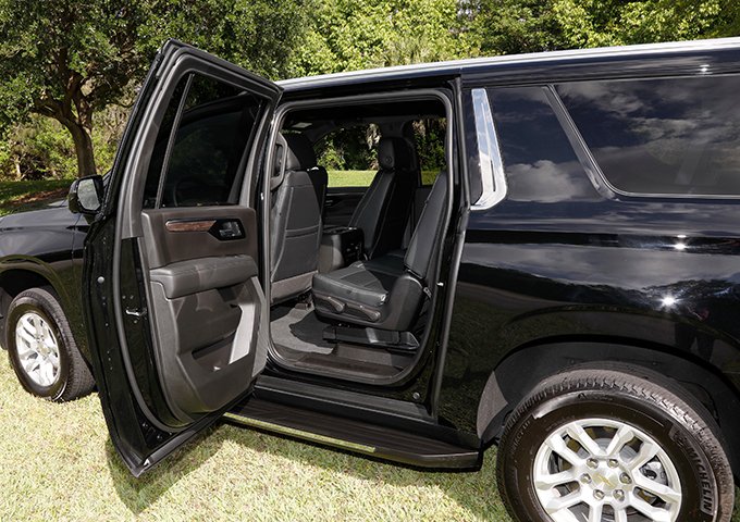 2025 Chevrolet Suburban LS - Photo 23