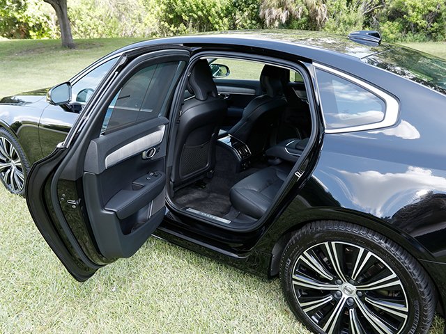 2023 Volvo S90 Plus - Photo 26