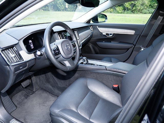 2023 Volvo S90 Plus - Photo 13