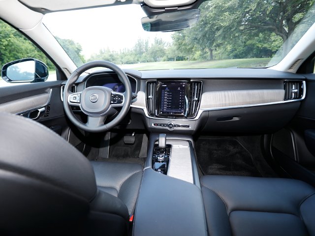 2023 Volvo S90 Plus - Photo 15